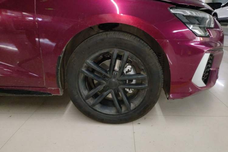 Used Audi A3 2021 A3L Limousine 35 TFSI Progressive Sport Edition Right Front Wheel Hub