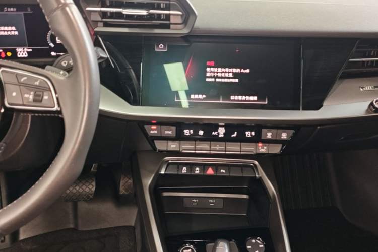 Used Audi A3 2021 Sportback 35 TFSI Fashionable Sports Model Audio And AC Panel
