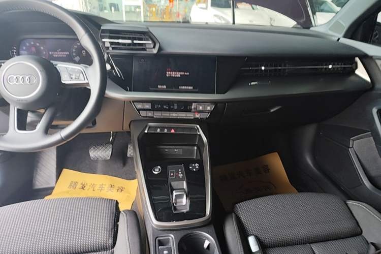 Used Audi A3 2021 Sportback 35 TFSI Advanced Sport Edition Audio And AC Panel