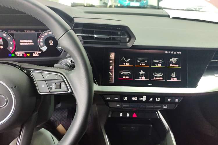 Used Audi A3 2021 A3L Limousine 35 TFSI Progressive Sport Edition Audio And AC Panel