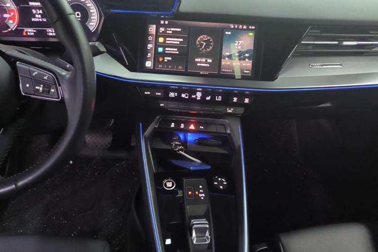 Used Audi A3 2021 Sportback 35 TFSI Fashionable Sports Model Audio And AC Panel