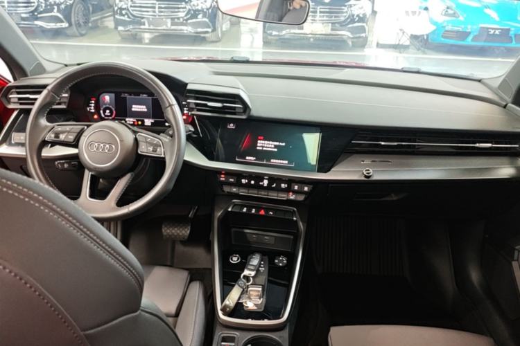Used Audi A3 2021 Sportback 35 TFSI Fashionable Sports Model Center Console
