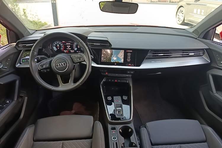 Used Audi A3 2021 A3L Limousine 35 TFSI Fashionable and Elegant Model Center Console