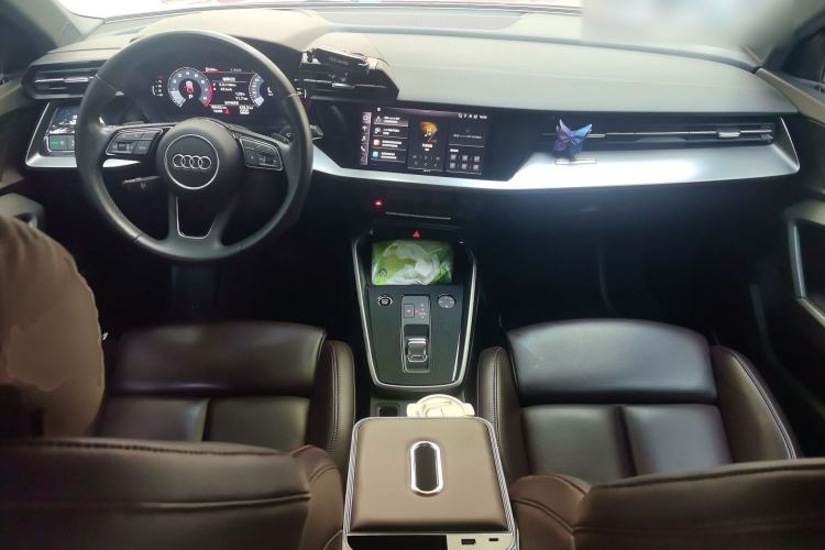 Used Audi A3 2021 Sportback 35 TFSI Advanced Sport Edition Center Console