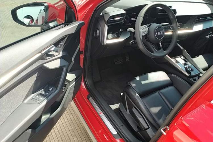 Used Audi A3 2021 Sportback 35 TFSI Advanced Sport Edition Driver Seat