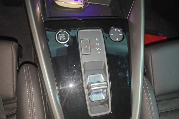 Used Audi A3 2021 A3L Limousine 35 TFSI Fashion Sport Model Gear Lever