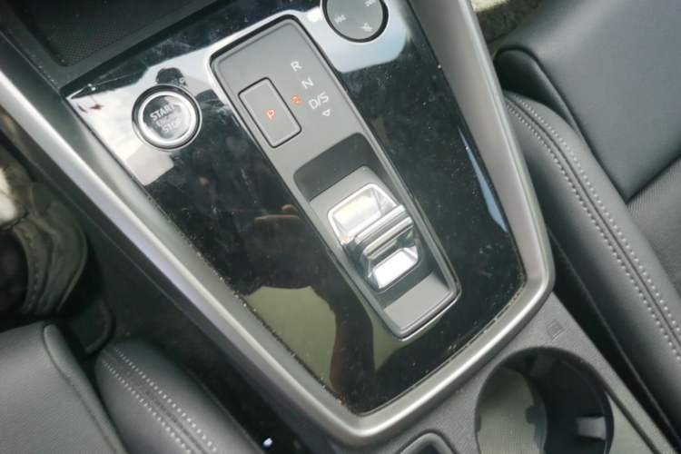 Used Audi A3 2021 A3L Limousine 35 TFSI Fashion Sport Model Gear Lever