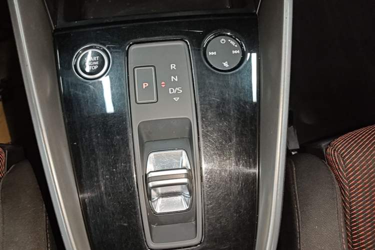 Used Audi A3 2021 A3L Limousine 35 TFSI Progressive Sport Edition Gear Lever