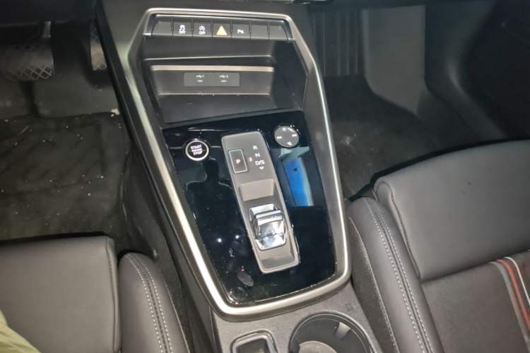 Used Audi A3 2021 Sportback 35 TFSI Fashionable Sports Model Gear Lever