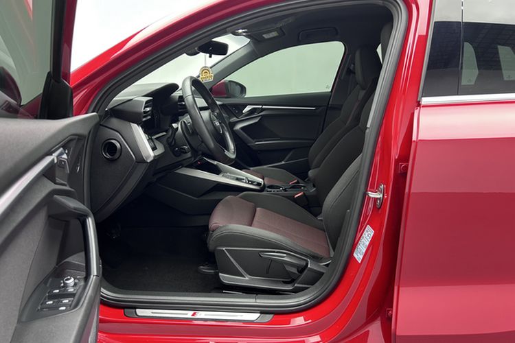 Used Audi A3 2021 Sportback 35 TFSI Advanced Sport Edition Interior 4