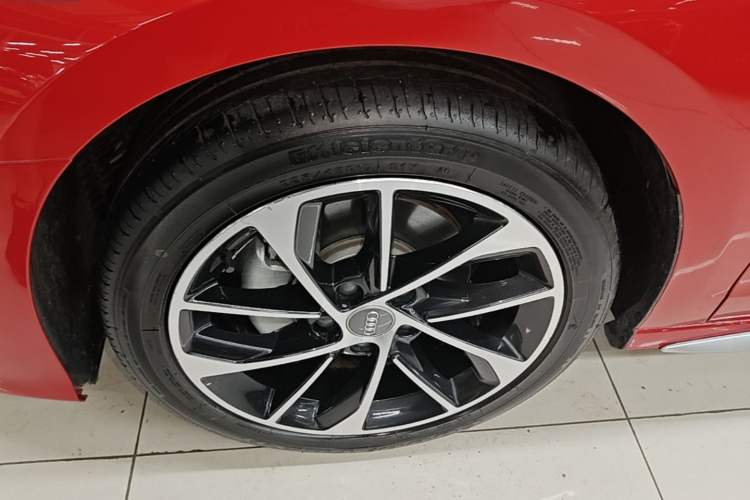 Used Audi A3 2021 A3L Limousine 35 TFSI Progressive Sport Edition Left Front Wheel Hub