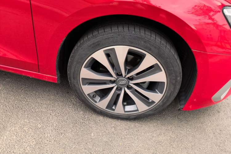 Used Audi A3 2021 A3L Limousine 35 TFSI Ambition Style Edition Right Front Wheel Hub