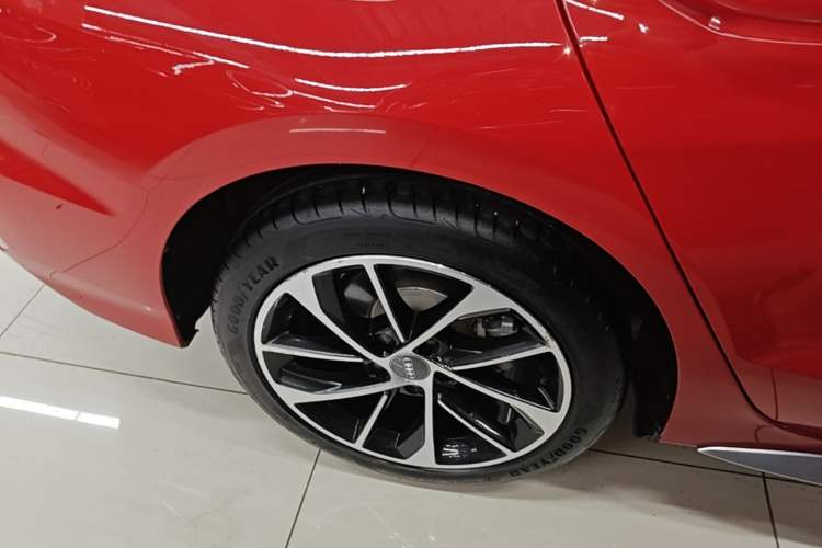 Used Audi A3 2021 A3L Limousine 35 TFSI Progressive Sport Edition Right Rear Wheel Hub