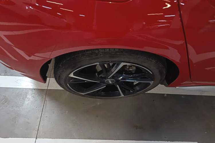 Used Audi A3 2021 Sportback 35 TFSI Fashionable Sports Model Right Rear Wheel Hub