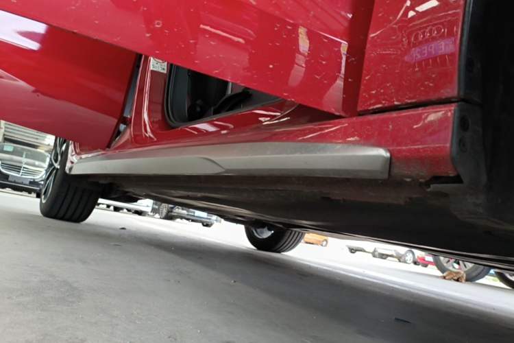 Used Audi A3 2021 Sportback 35 TFSI Advanced Sport Edition Right Side Sill