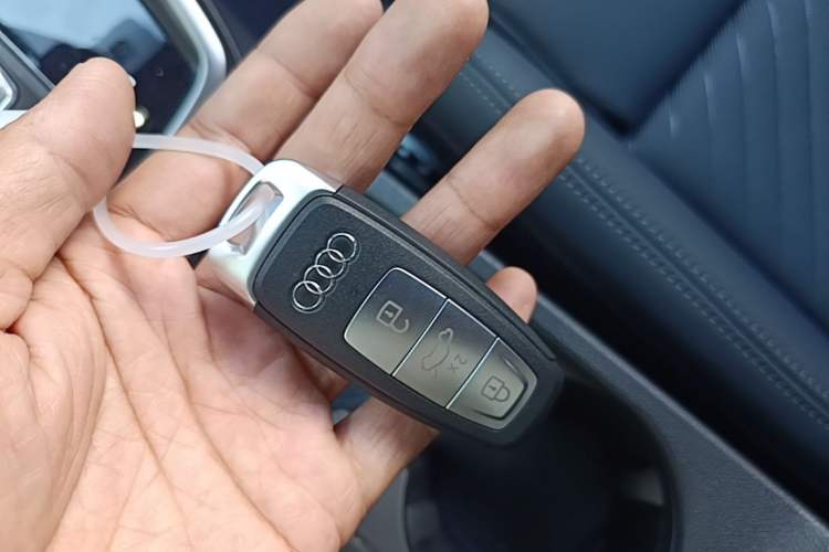 Used Audi A3 2021 A3L Limousine 35 TFSI Fashionable and Elegant Model Vehicle Key