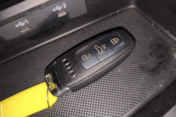 Used Audi A3 2021 A3L Limousine 35 TFSI Fashion Sport Model Vehicle Key