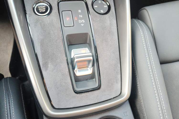 Used Audi A3 2021 A3L Limousine 35 TFSI Fashion Sport Model Gear Lever