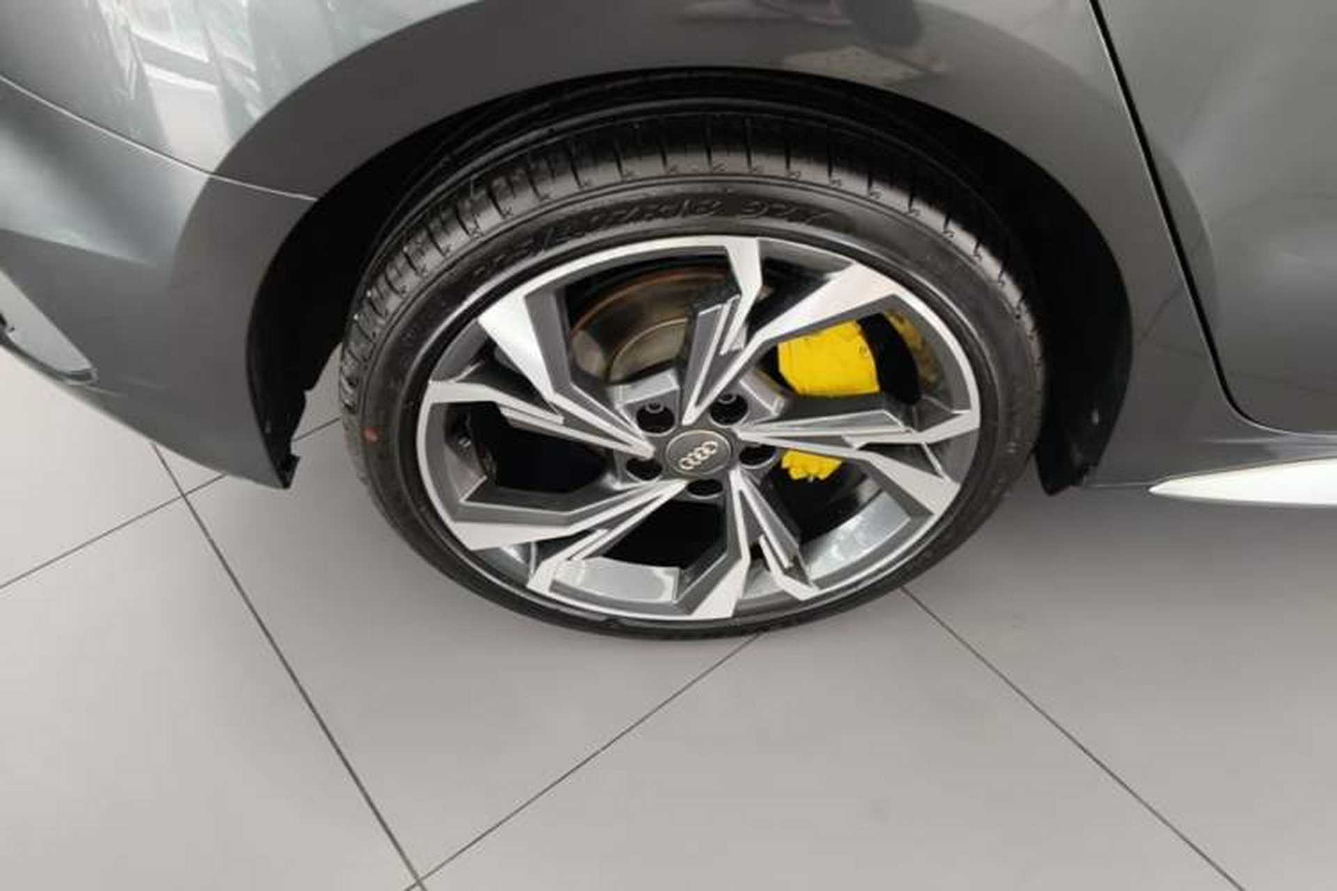 Used Audi A3 2021 Sportback 35 TFSI Luxury Sports Model Right Rear Wheel Hub