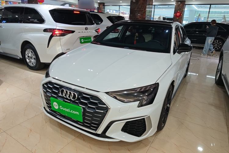 Used Audi A3 2021 Sportback 35 TFSI Fashionable Sports Model Guazi used car, China used car export, Used car for sale, Used cars, Cheapest cars for sale