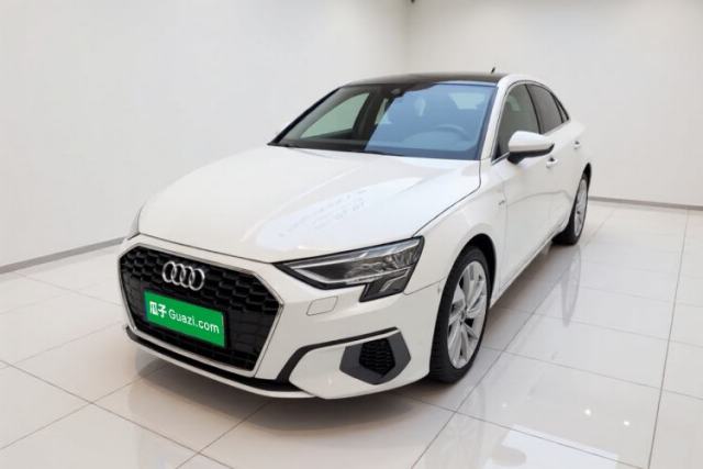 Audi A3 2021 Sportback 35 TFSI Stylish and Elegant Model de segunda mano
