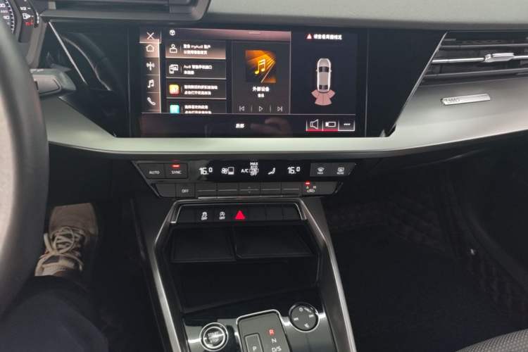 Used Audi A3 2021 A3L Limousine 35 TFSI Progressive Sport Edition Audio And AC Panel
