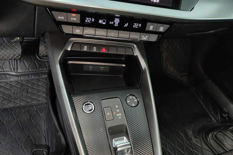 Used Audi A3 2021 A3L Limousine 35 TFSI Progressive Sport Edition Audio And AC Panel