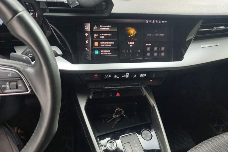 Used Audi A3 2021 A3L Limousine 35 TFSI Progressive Sport Edition Audio And AC Panel