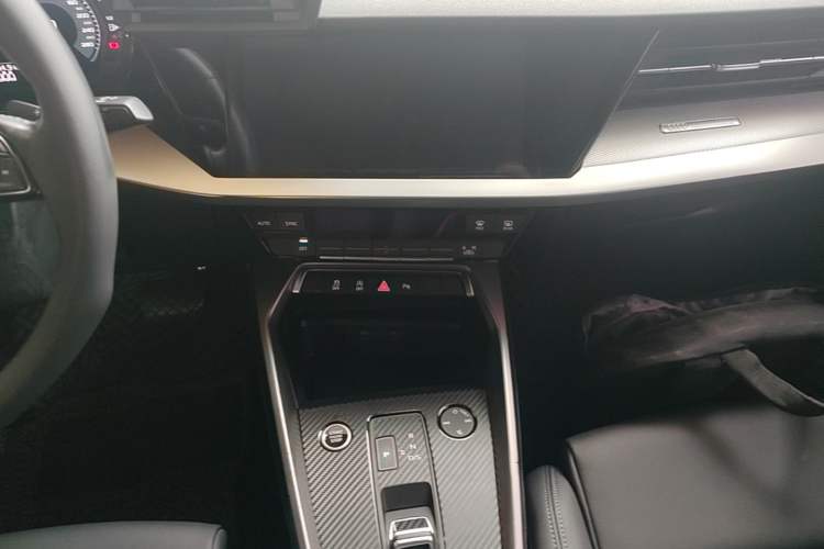 Used Audi A3 2021 A3L Limousine 35 TFSI Fashionable and Elegant Model Audio And AC Panel