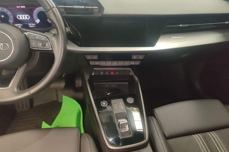 Used Audi A3 2021 Sportback 35 TFSI Fashionable Sports Model Audio And AC Panel