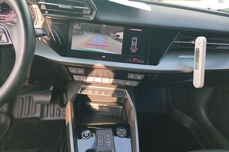 Used Audi A3 2021 A3L Limousine 35 TFSI Progressive Sport Edition Audio And AC Panel