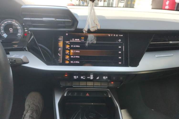 Used Audi A3 2021 A3L Limousine 35 TFSI Progressive Sport Edition Audio And AC Panel