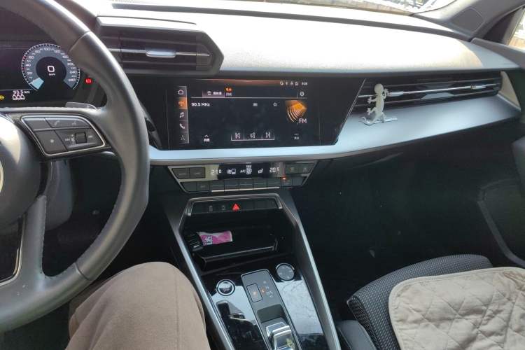Used Audi A3 2021 Sportback 35 TFSI Advanced Sport Edition Audio And AC Panel