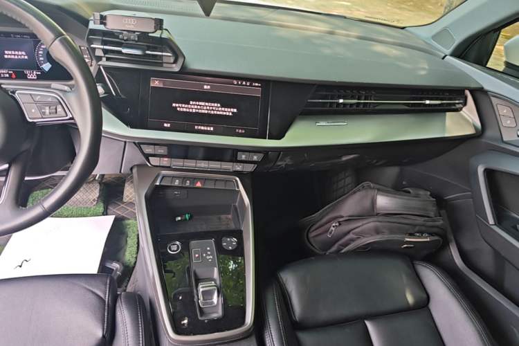 Used Audi A3 2021 Sportback 35 TFSI Advanced Sport Edition Audio And AC Panel