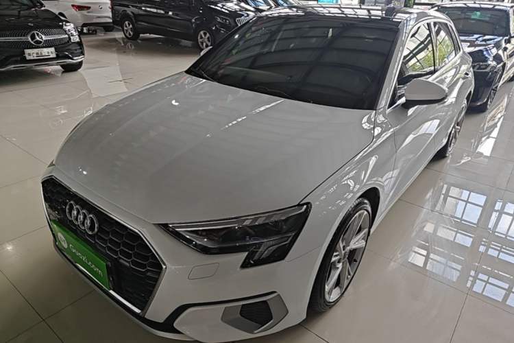 Used Audi A3 2021 Sportback 35 TFSI Stylish and Elegant Model Guazi used car, China used car export, Used car for sale, Used cars, Cheapest cars for sale