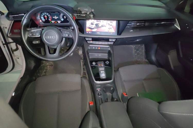 Used Audi A3 2021 Sportback 35 TFSI Advanced Sport Edition Center Console