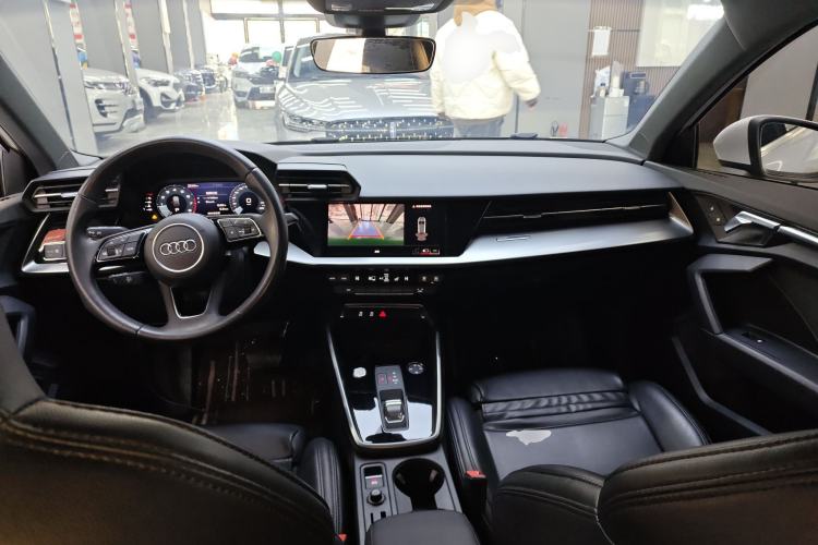 Used Audi A3 2021 Sportback 35 TFSI Advanced Sport Edition Center Console
