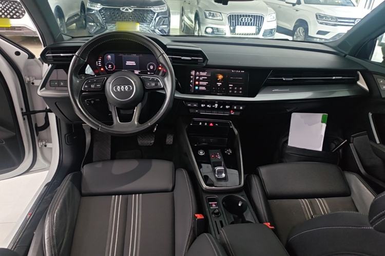 Used Audi A3 2021 Sportback 35 TFSI Fashionable Sports Model Center Console