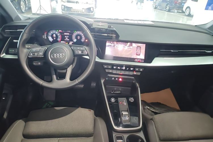 Used Audi A3 2021 Sportback 35 TFSI Advanced Sport Edition Center Console