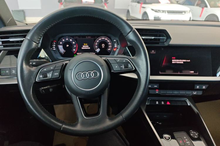 Used Audi A3 2021 Sportback 35 TFSI Advanced Sport Edition Center Console