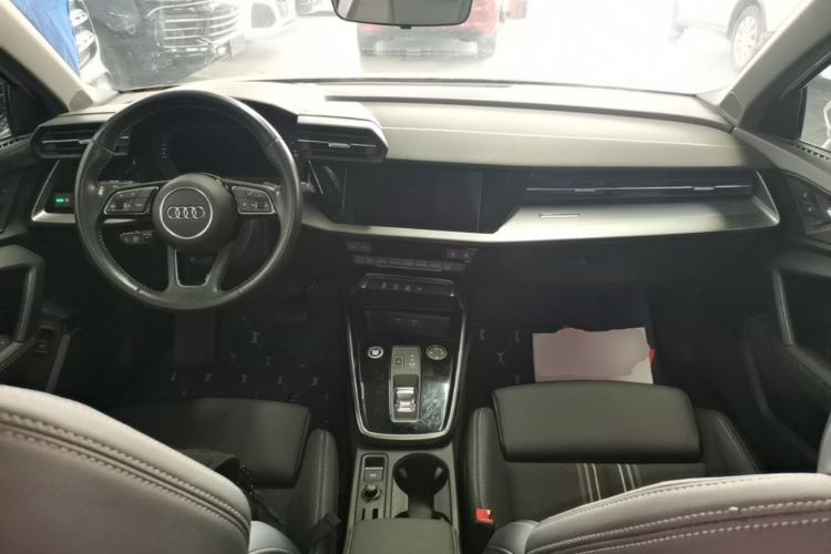 Used Audi A3 2021 Sportback 35 TFSI Fashionable Sports Model Center Console