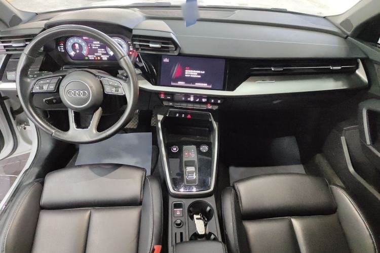Used Audi A3 2021 Sportback 35 TFSI Advanced Sport Edition Center Console
