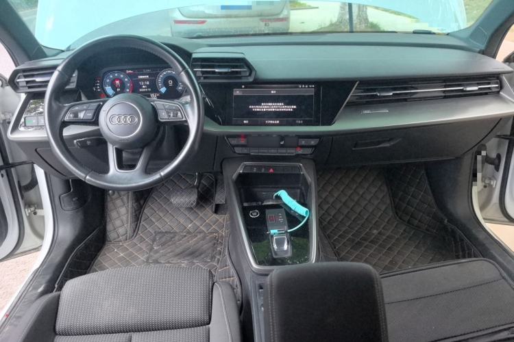 Used Audi A3 2021 A3L Limousine 35 TFSI Progressive Sport Edition Center Console