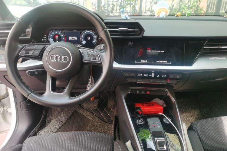 Used Audi A3 2021 A3L Limousine 35 TFSI Progressive Sport Edition Center Console