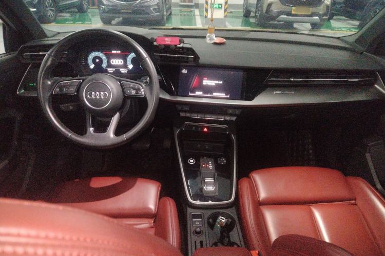 Used Audi A3 2021 Sportback 35 TFSI Advanced Sport Edition Center Console
