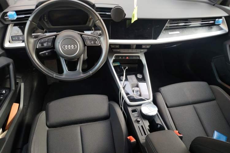 Used Audi A3 2021 A3L Limousine 35 TFSI Progressive Sport Edition Center Console