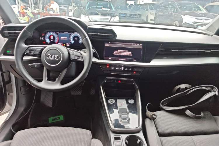 Used Audi A3 2021 A3L Limousine 35 TFSI Progressive Sport Edition Center Console