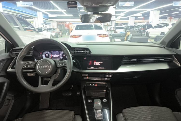 Used Audi A3 2021 Sportback 35 TFSI Advanced Sport Edition Center Console