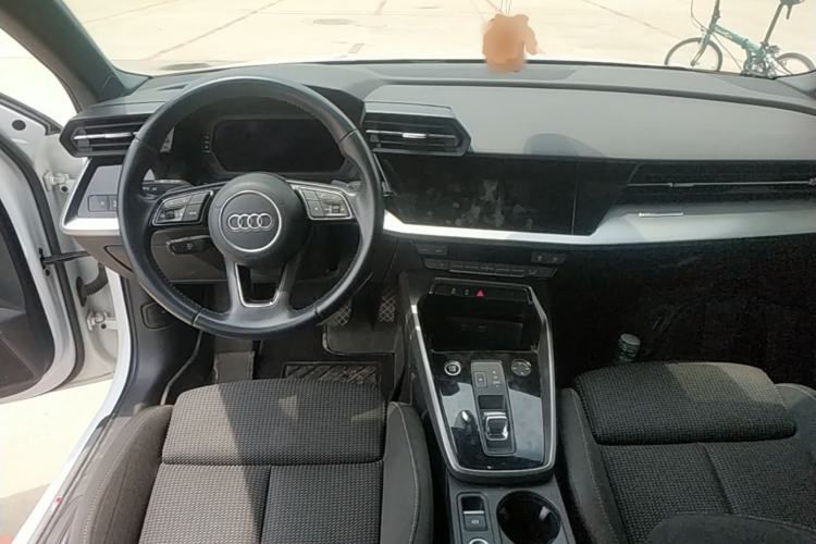 Used Audi A3 2021 A3L Limousine 35 TFSI Progressive Sport Edition Center Console