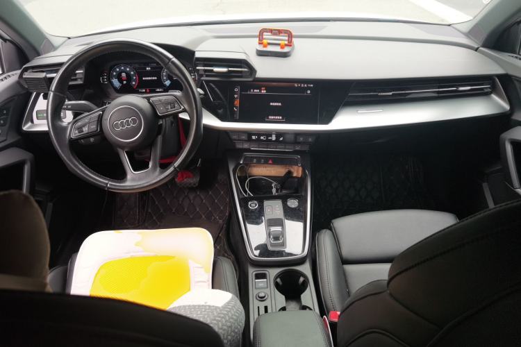 Used Audi A3 2021 Sportback 35 TFSI Advanced Sport Edition Center Console
